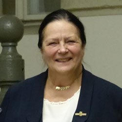 Karin Schubert